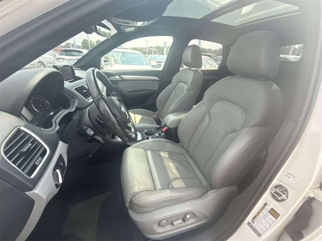 Thumbnail: 2018 Audi Q3 - 15
