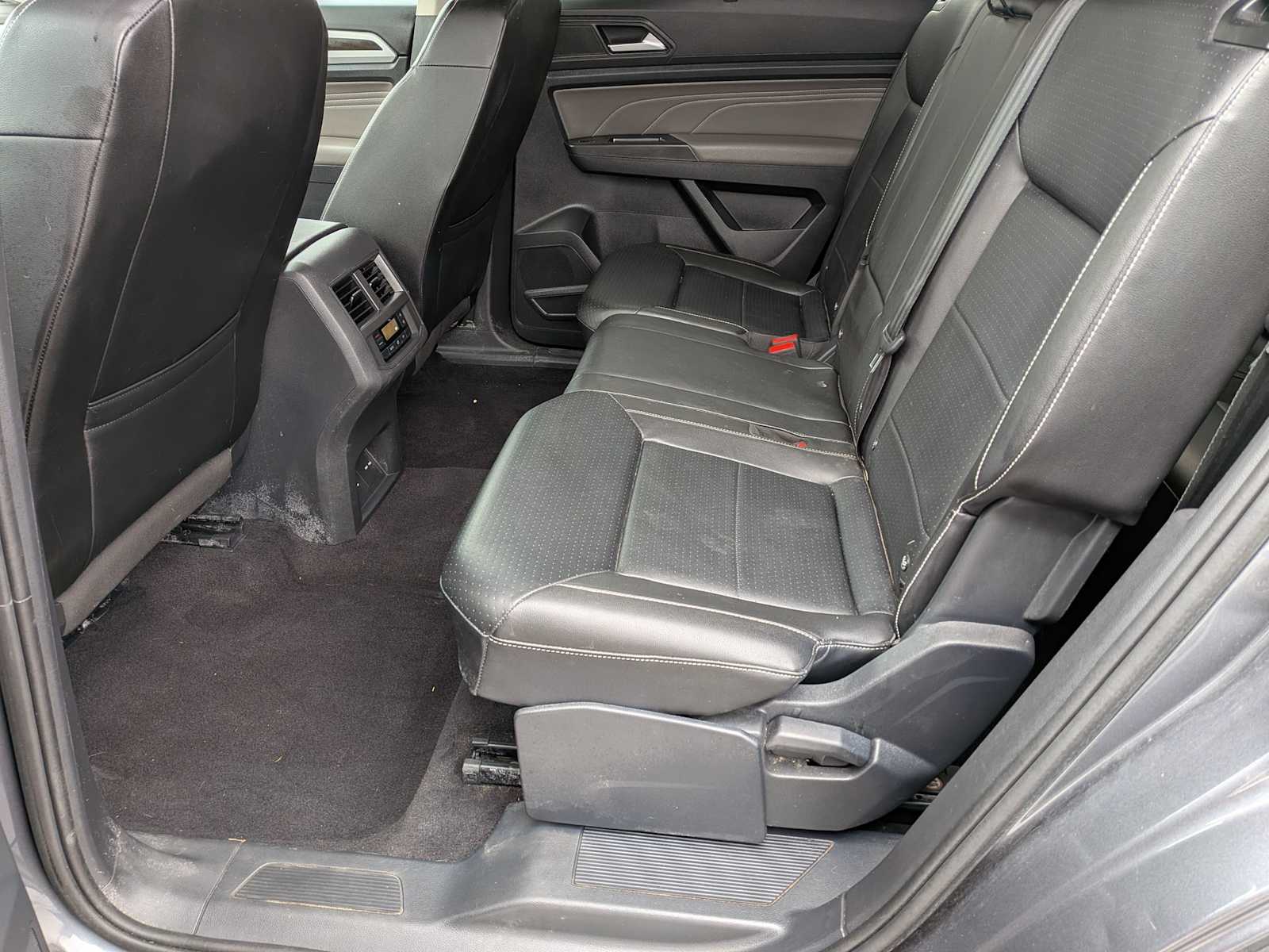 Thumbnail: 2022 Volkswagen Atlas - 18