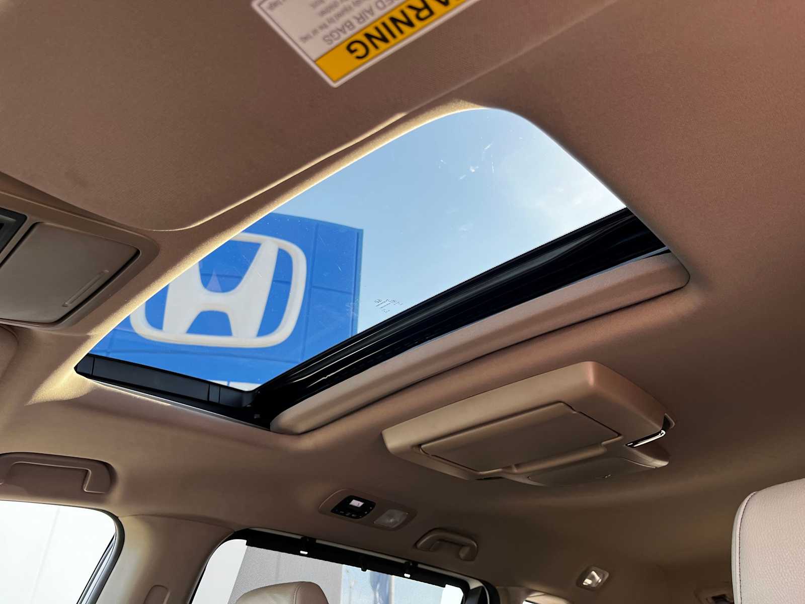 Thumbnail: 2023 Honda Odyssey - 17