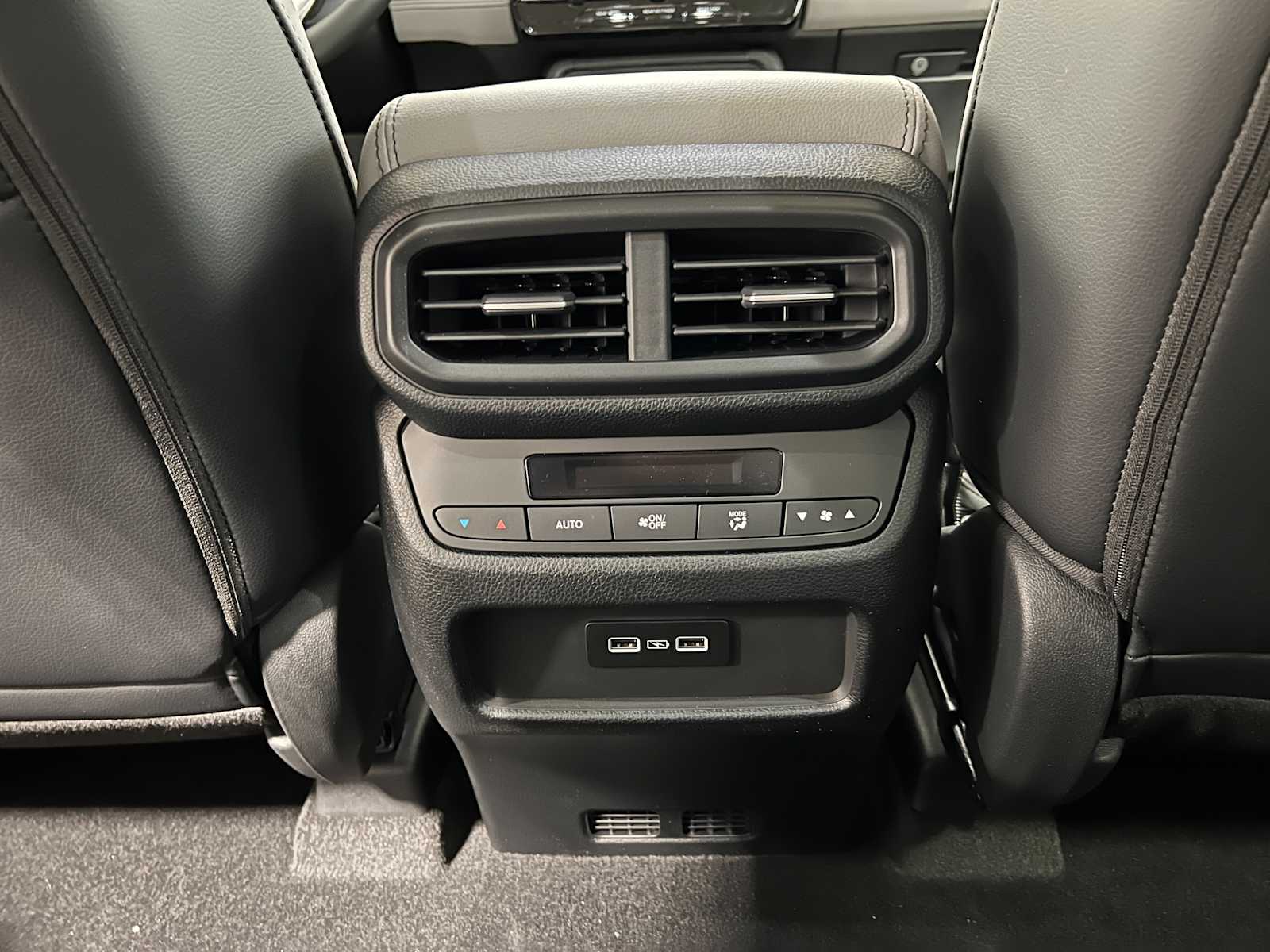 Thumbnail: 2025 Honda Pilot - 29