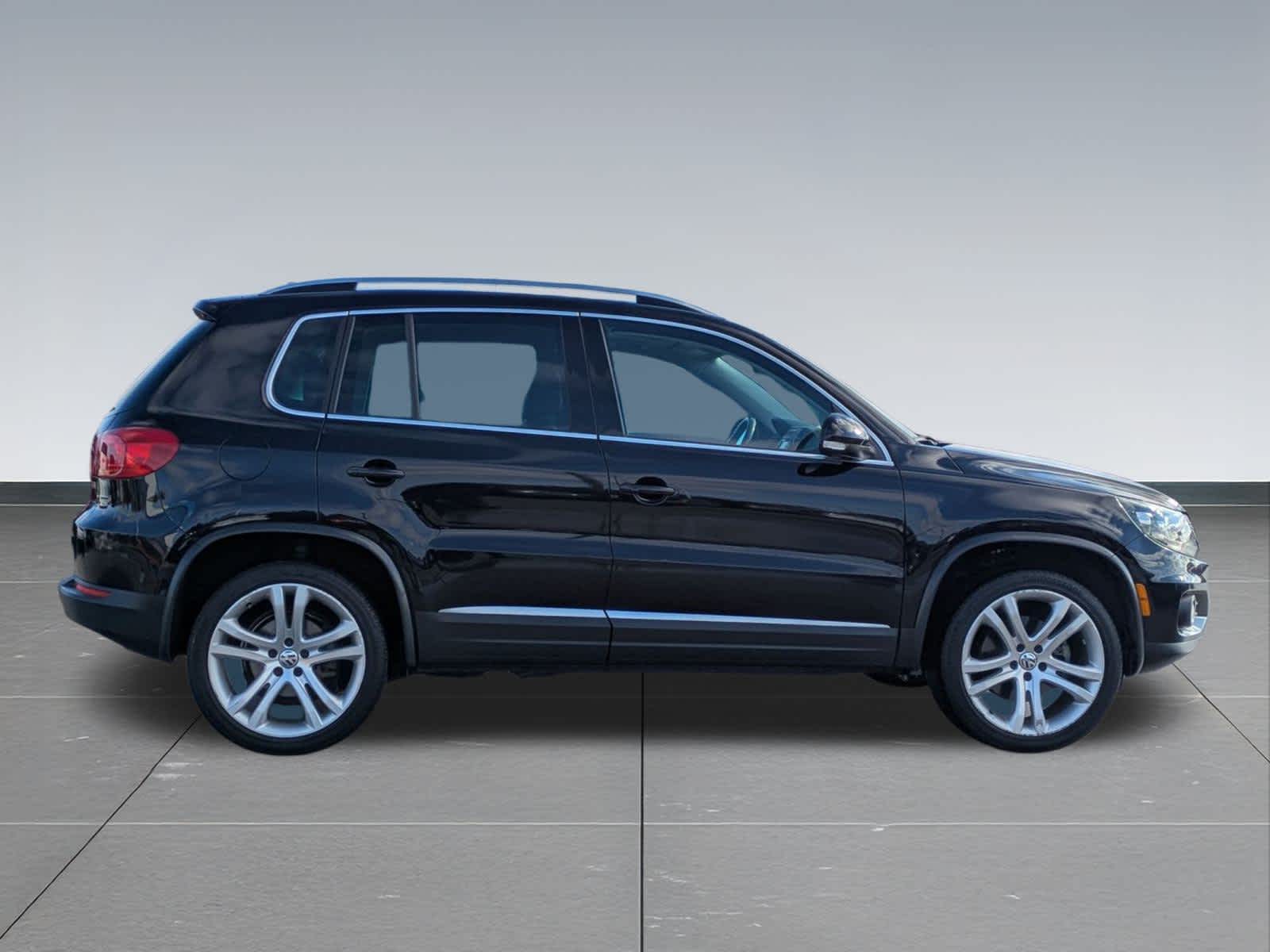 Thumbnail: 2016 Volkswagen Tiguan - 7