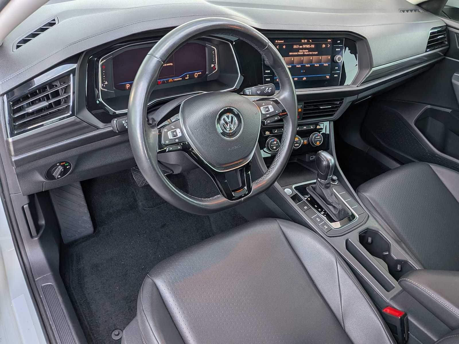 2019 Volkswagen Jetta 1.4T SEL photo 2