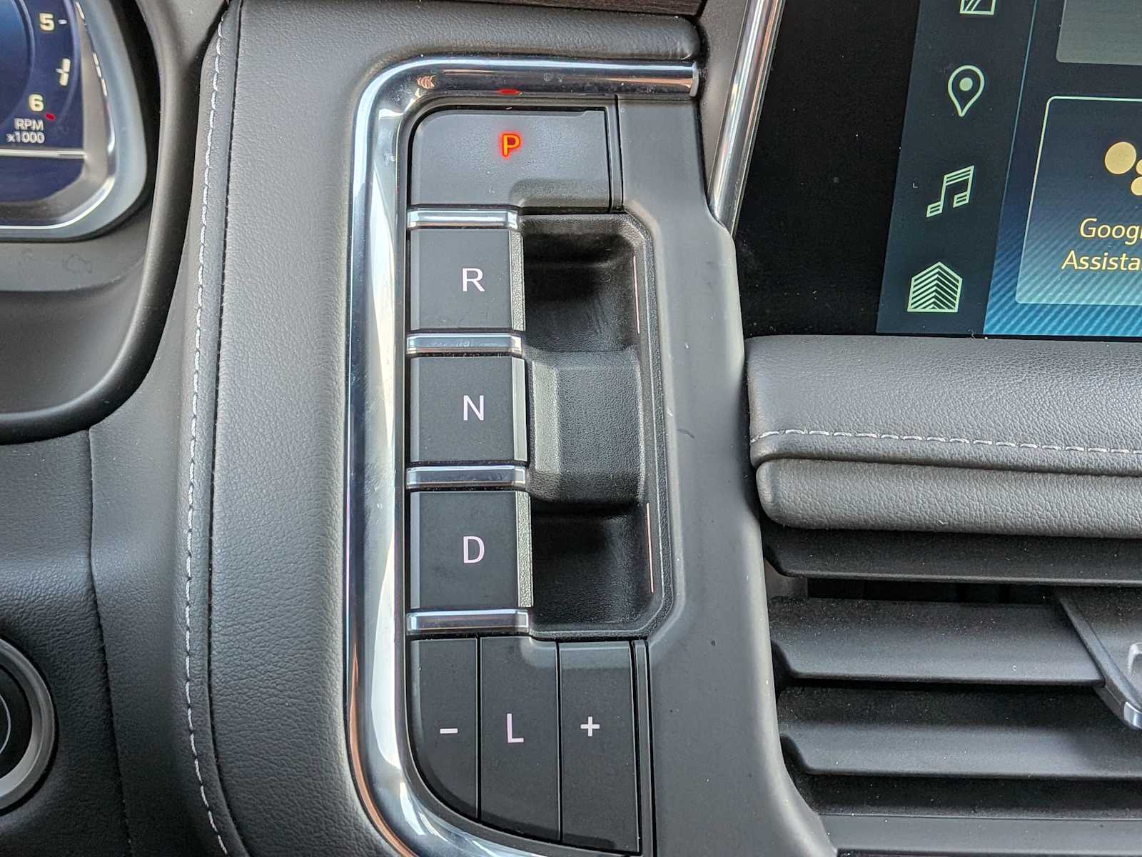 Thumbnail: 2023 Chevrolet Tahoe - 29