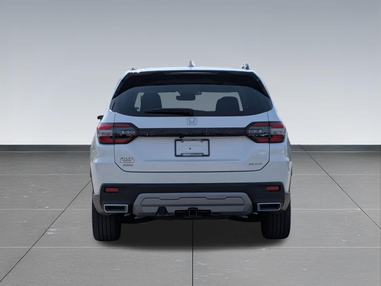 Thumbnail: 2023 Honda Pilot - 4