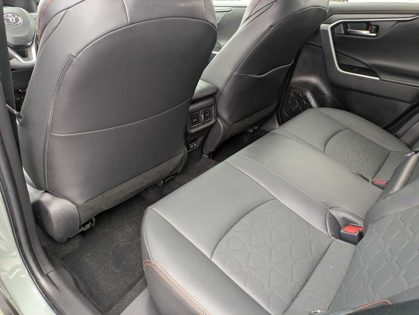 Thumbnail: 2023 Toyota RAV4 - 17