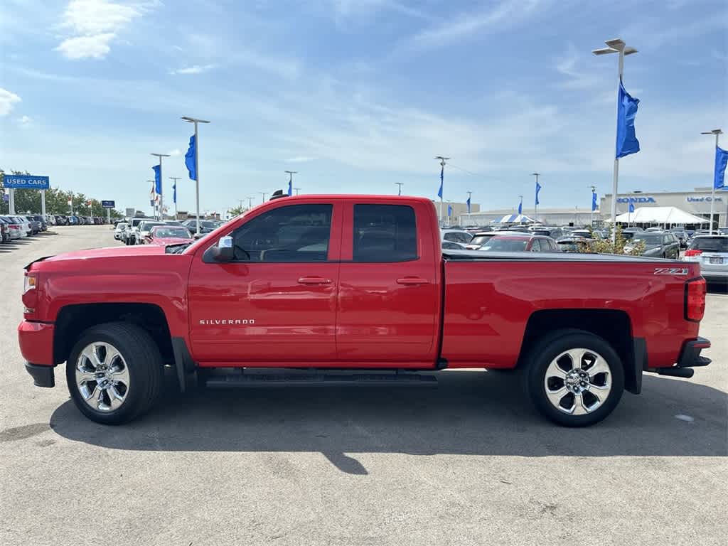 Used 2016 Chevrolet Silverado 1500 LT Z71 with VIN 1GCVKREC8GZ263009 for sale in Waukesha, WI