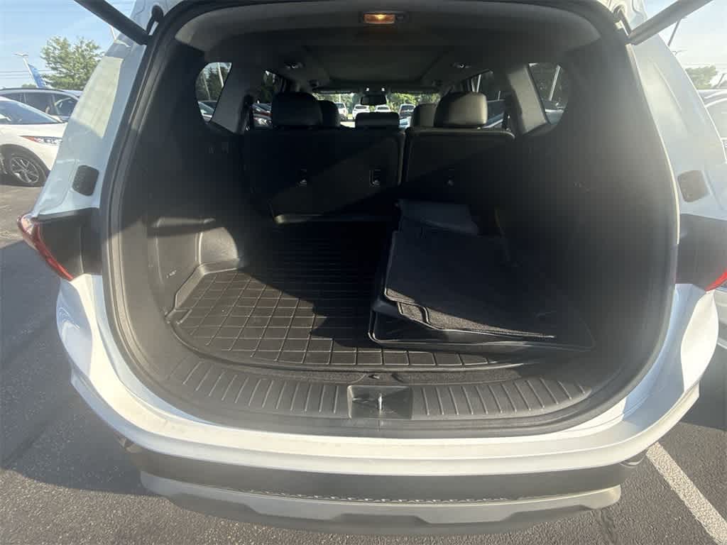 Thumbnail: 2020 Hyundai Santa Fe - 32