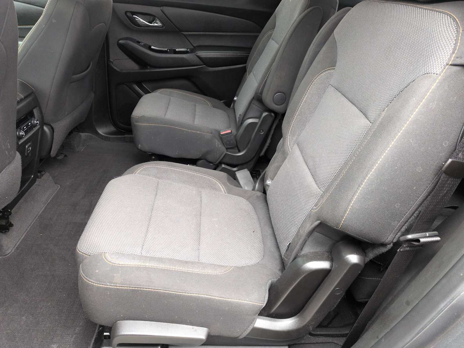 Thumbnail: 2019 Chevrolet Traverse - 19