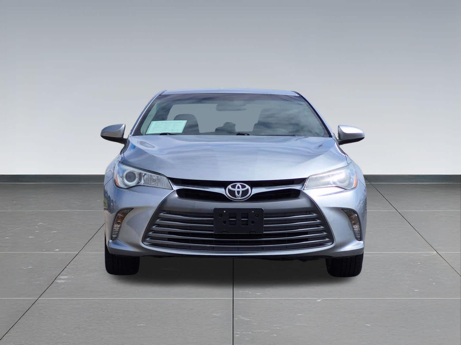 Thumbnail: 2017 Toyota Camry - 12