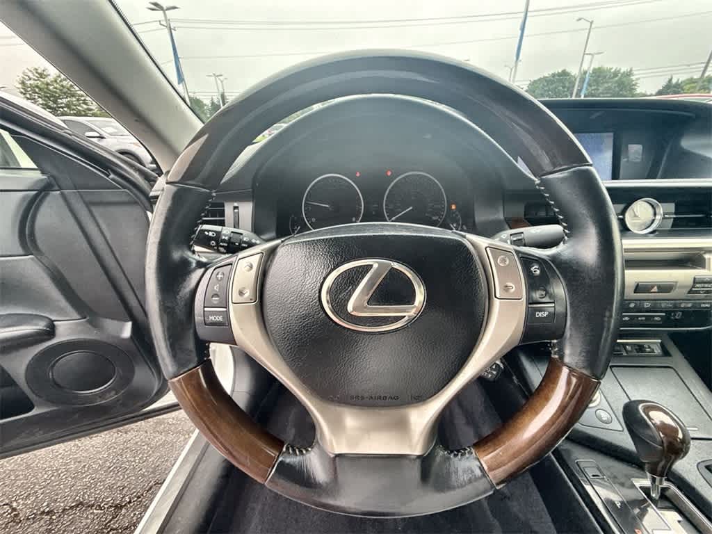 Thumbnail: 2013 Lexus ES - 21