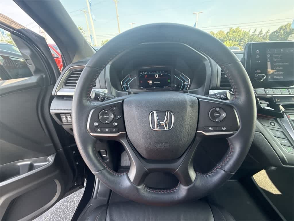 Thumbnail: 2023 Honda Odyssey - 22