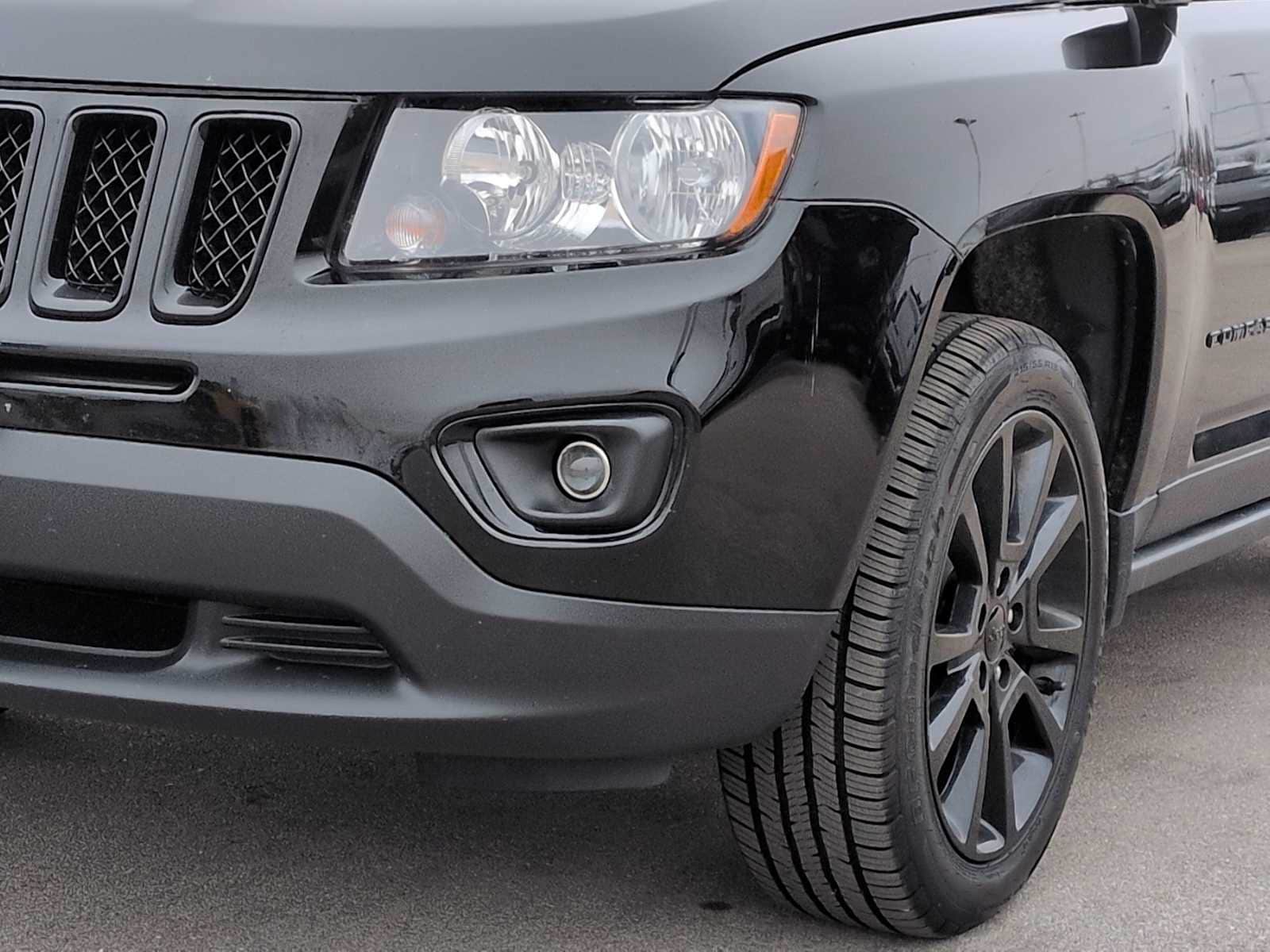 Thumbnail: 2015 Jeep Compass - 11