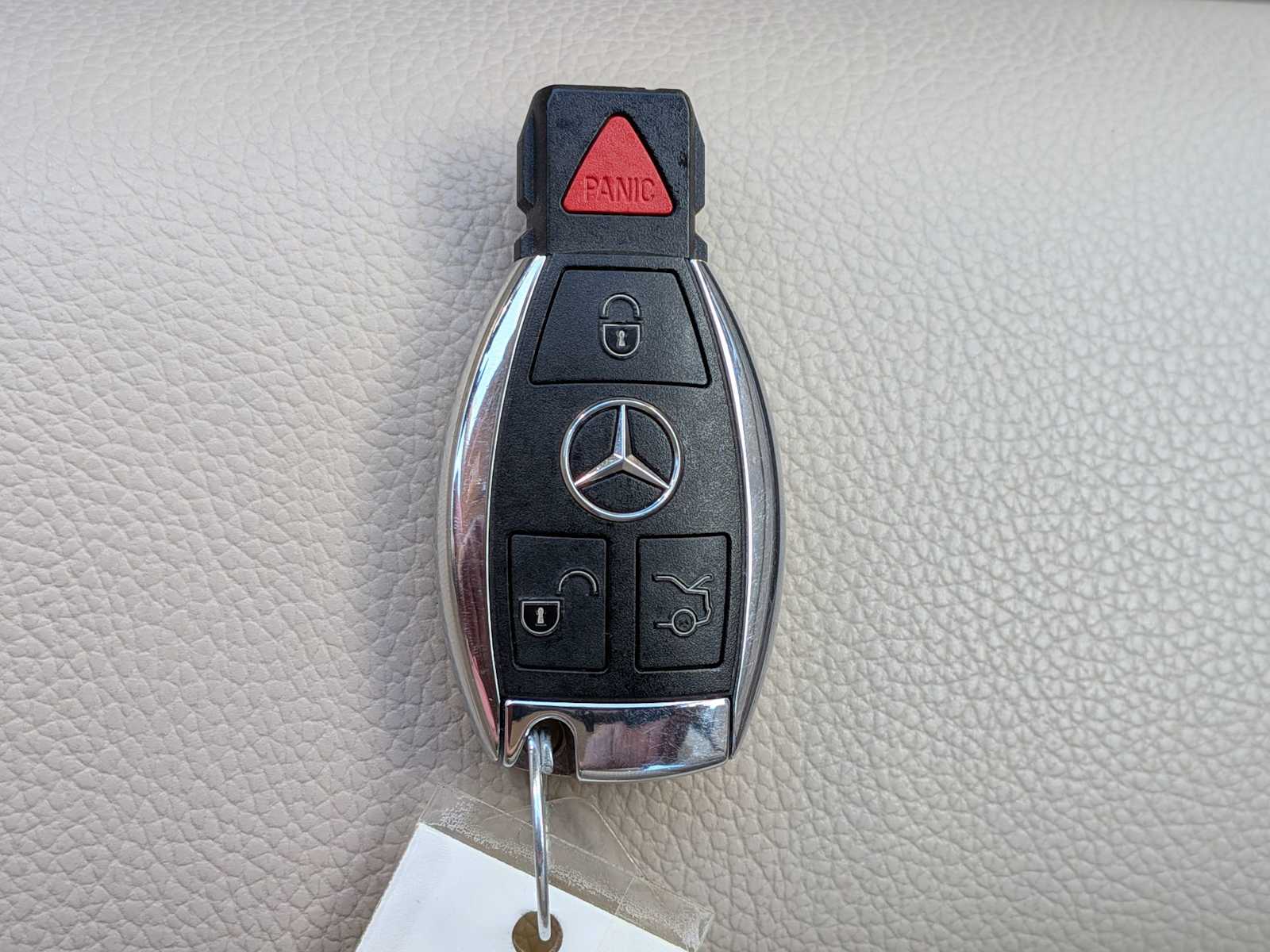 Thumbnail: 2014 Mercedes-Benz E-Class - 31