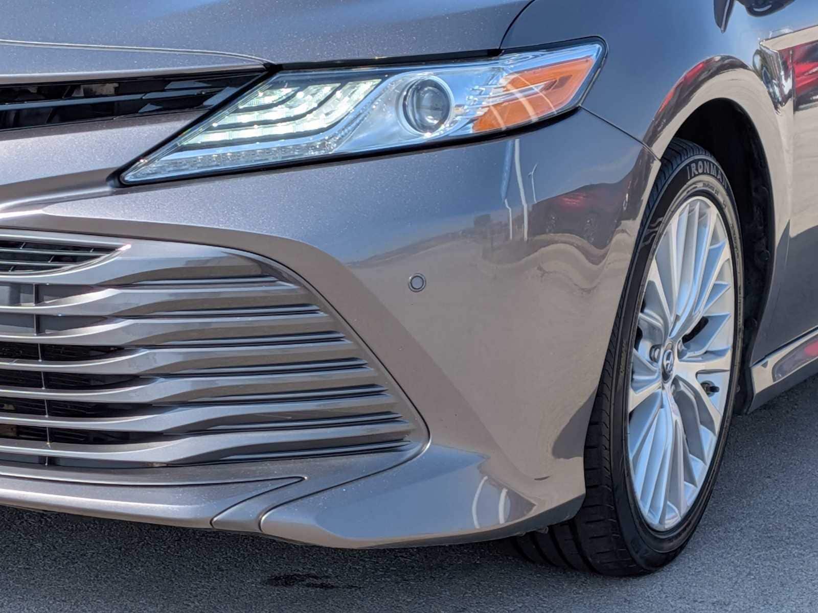 Thumbnail: 2018 Toyota Camry - 10