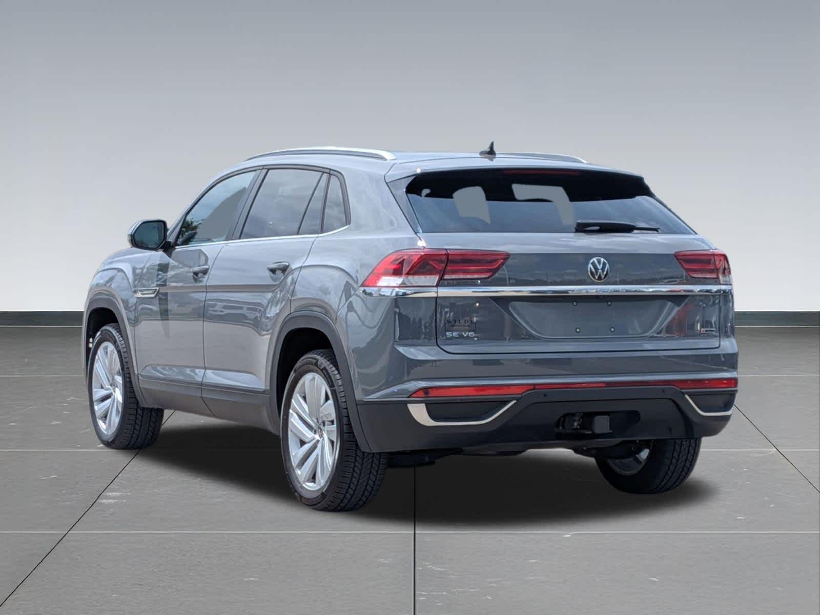 Thumbnail: 2022 Volkswagen Atlas - 2