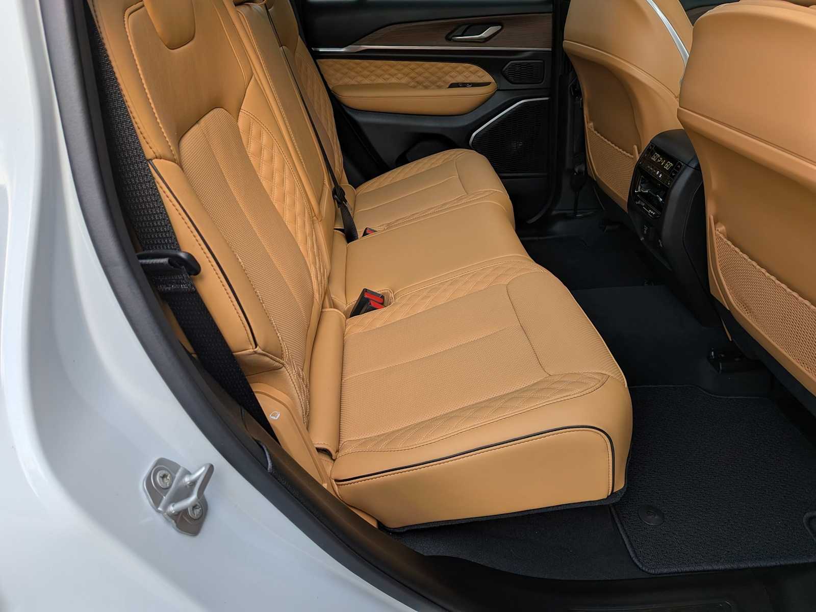 Thumbnail: 2025 Jeep Grand Cherokee - 20