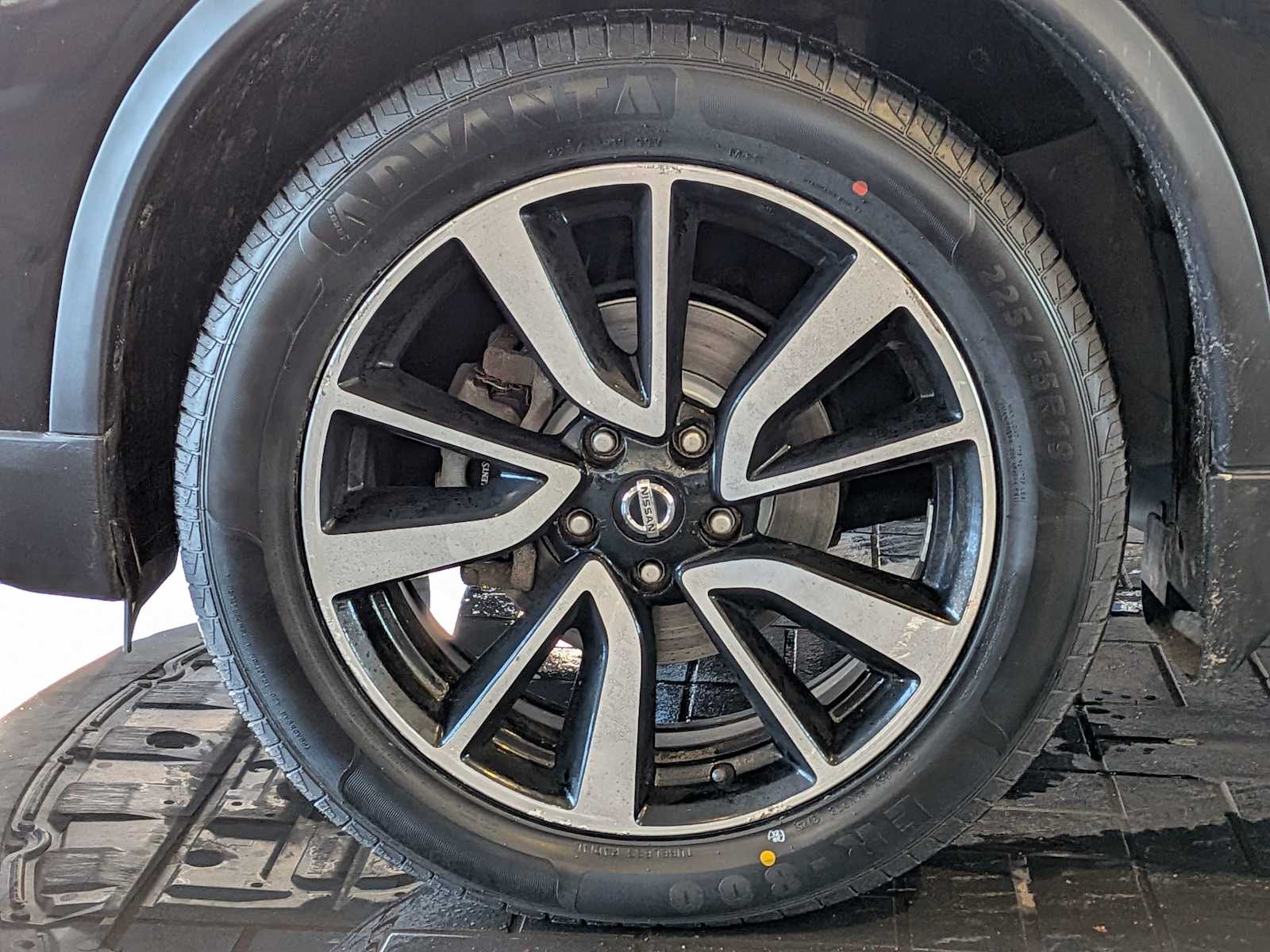 Thumbnail: 2019 Nissan Rogue - 12