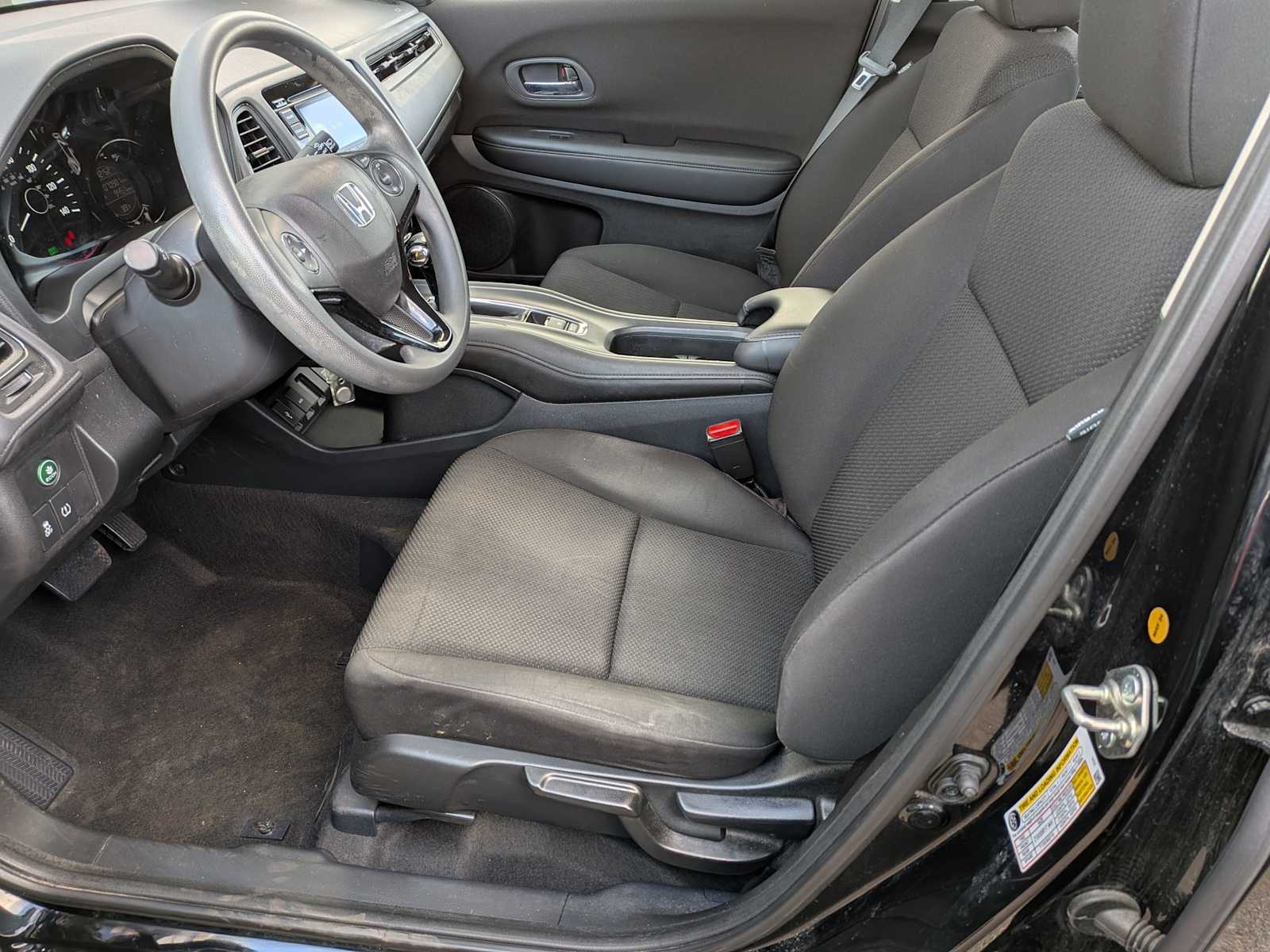 Thumbnail: 2017 Honda HR-V - 15