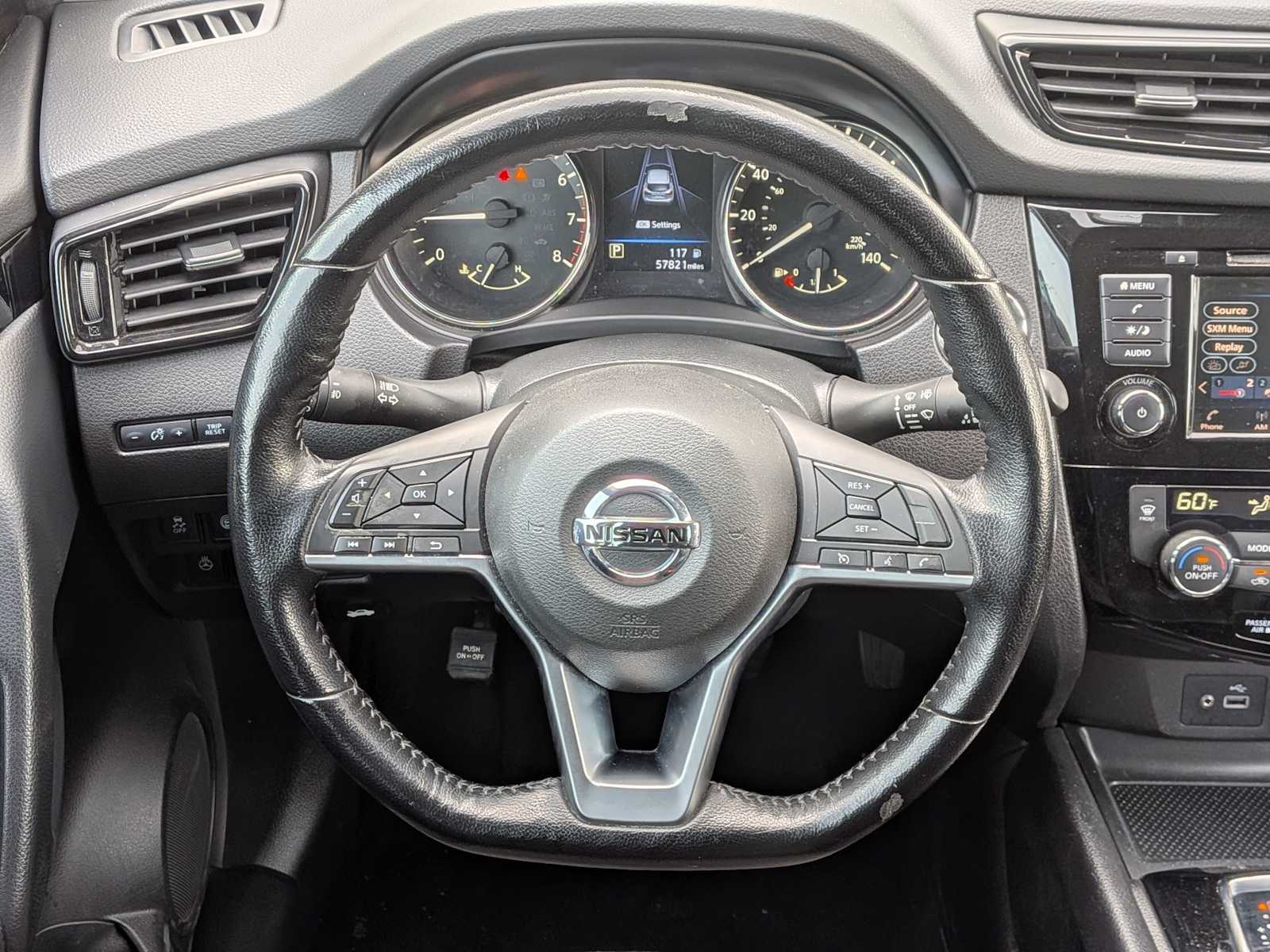 Thumbnail: 2021 Nissan Rogue Sport - 22