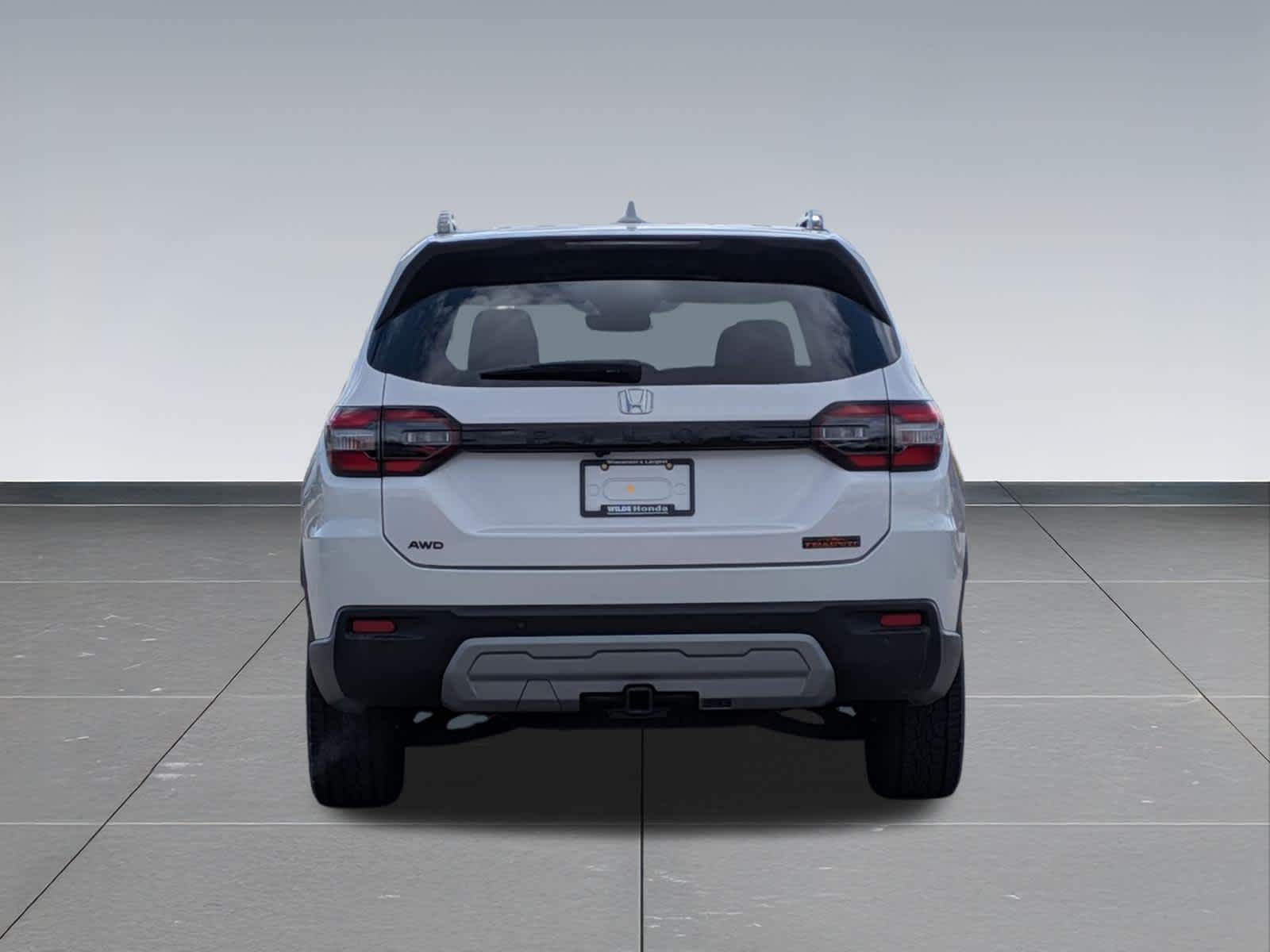 Thumbnail: 2023 Honda Pilot - 4