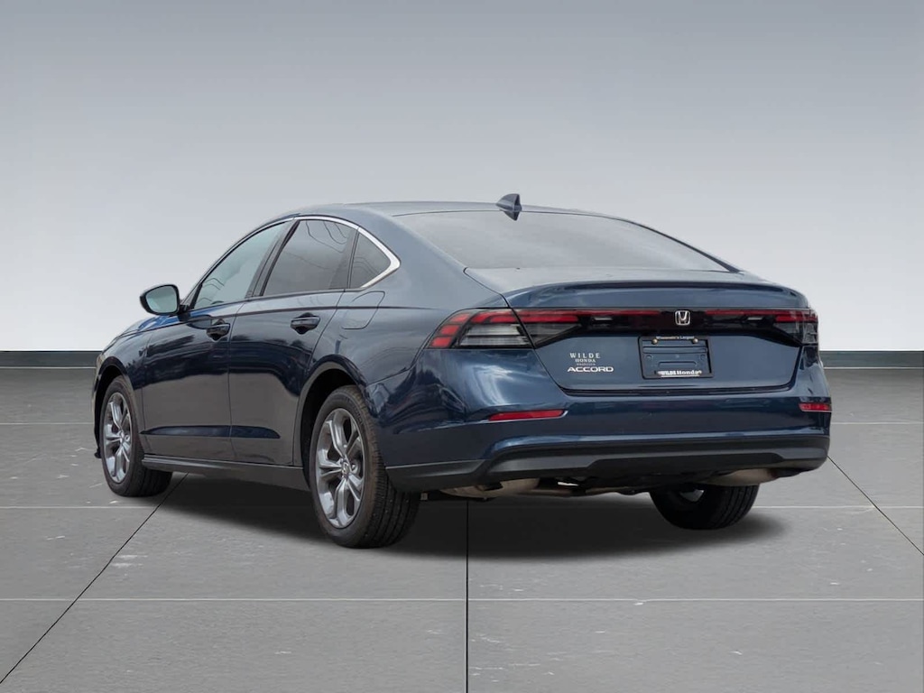 Used 2024 Honda Accord EX Sedan