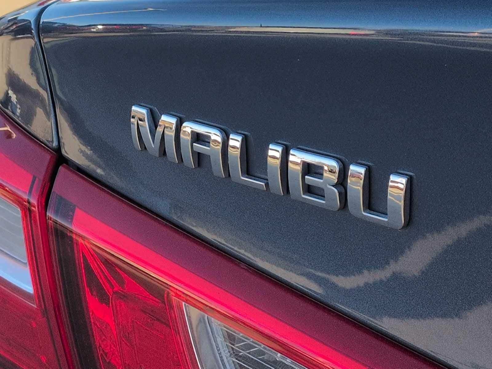 Thumbnail: 2024 Chevrolet Malibu - 12