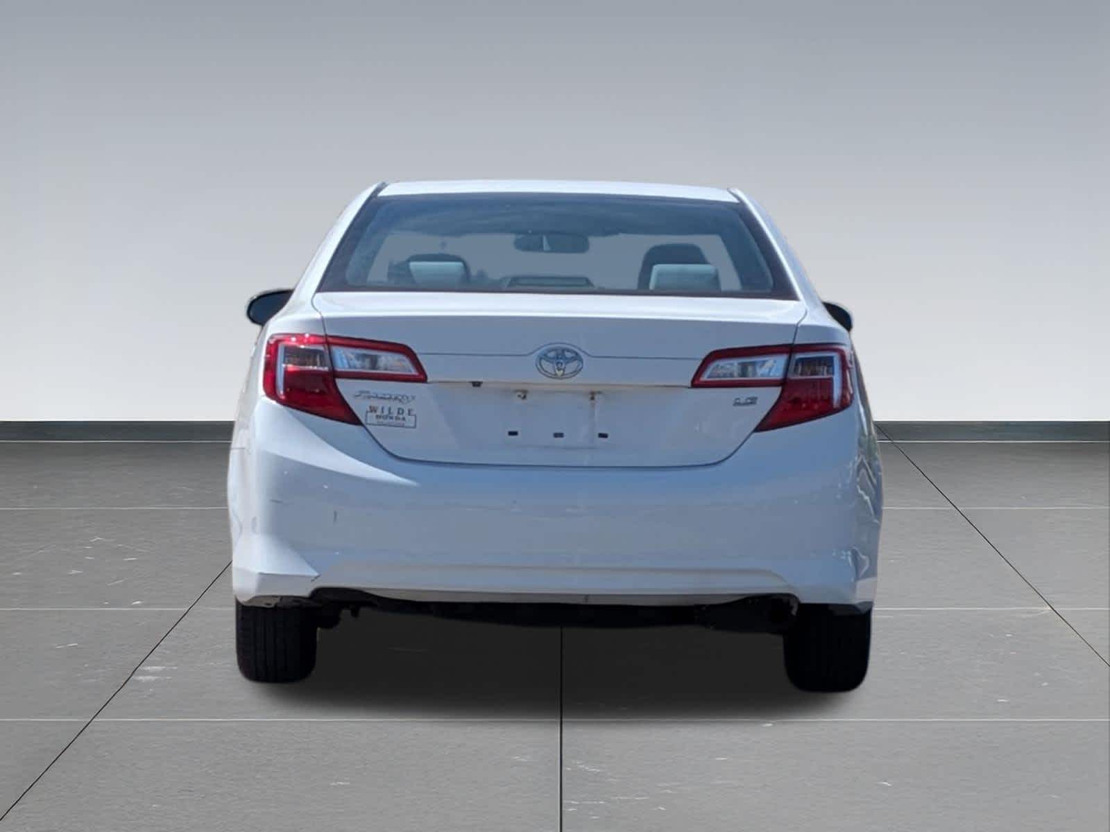 Thumbnail: 2014 Toyota Camry - 4