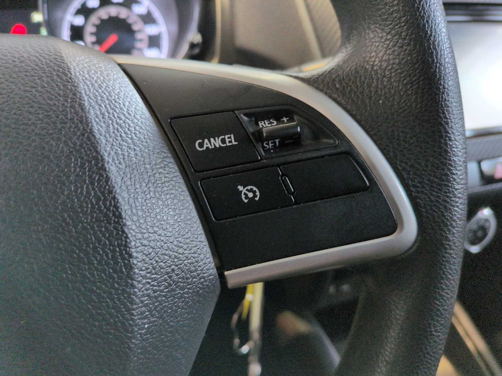 Thumbnail: 2018 Mitsubishi Outlander Sport - 23