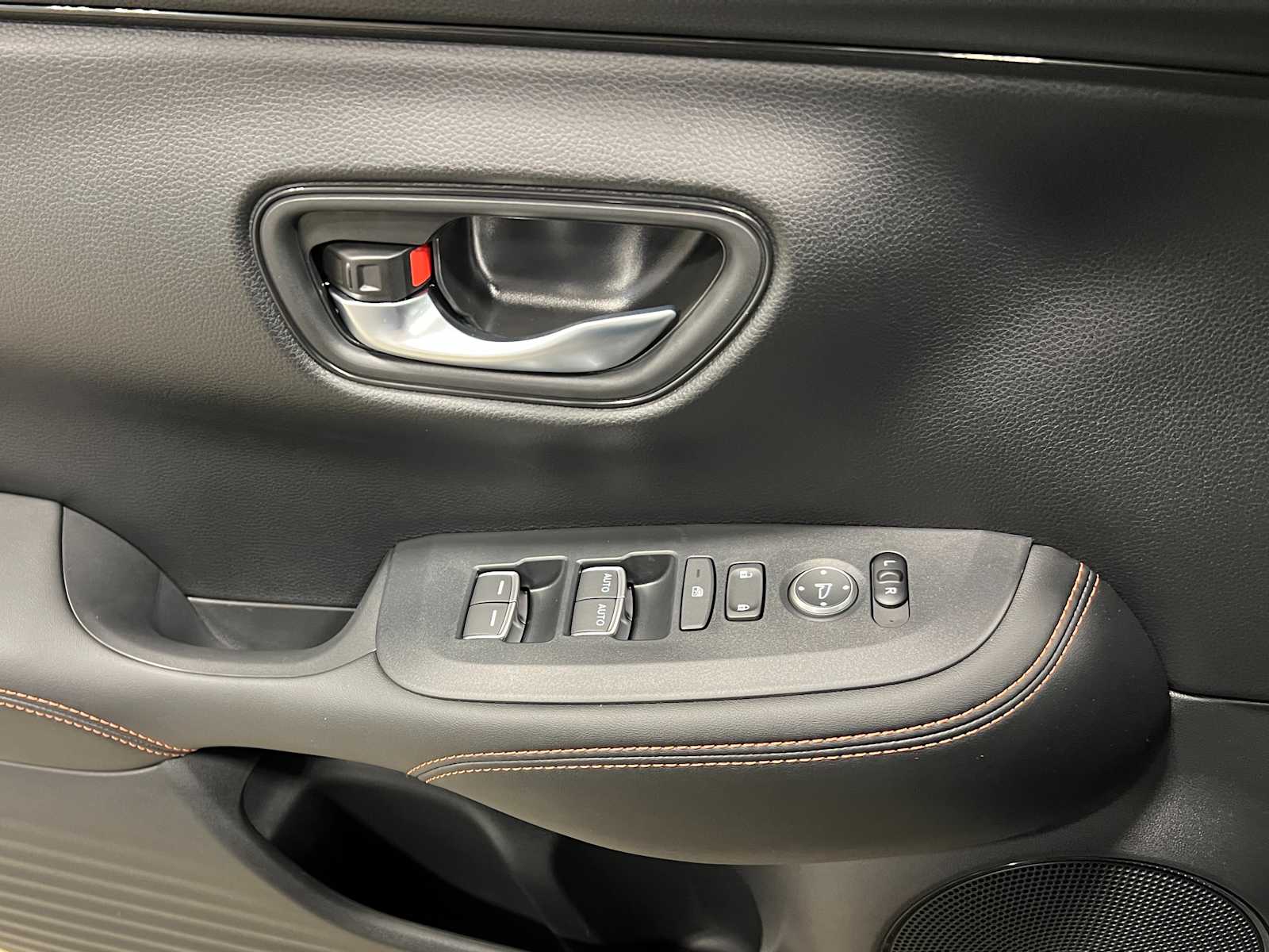 2025 Honda HR-V Sport 13