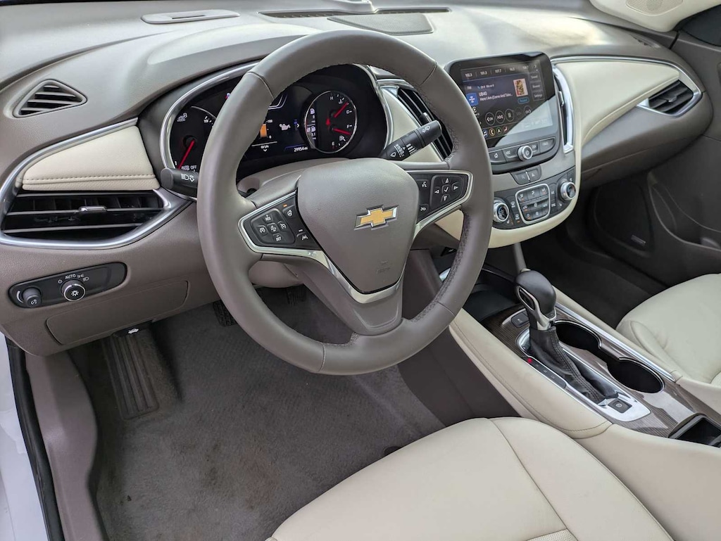 Used 2024 Chevrolet Malibu 2LT Sedan