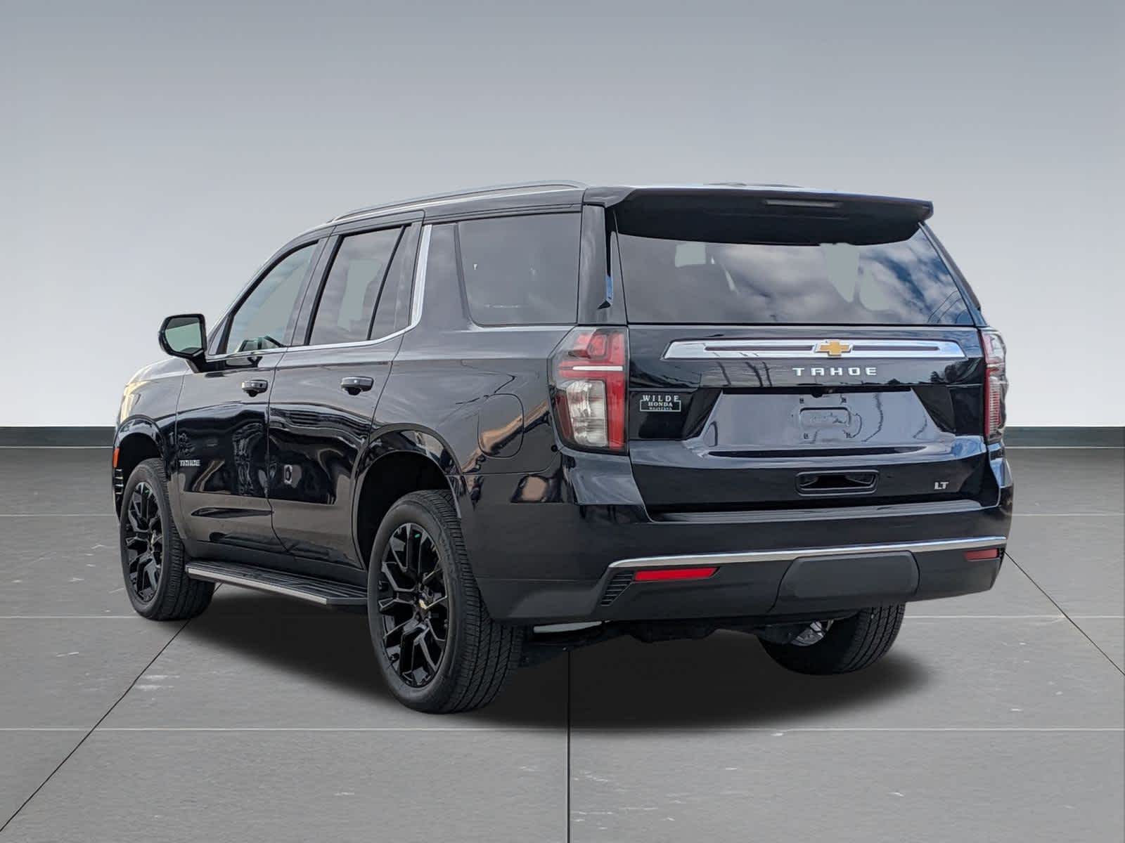 2023 Chevrolet Tahoe LT photo 2