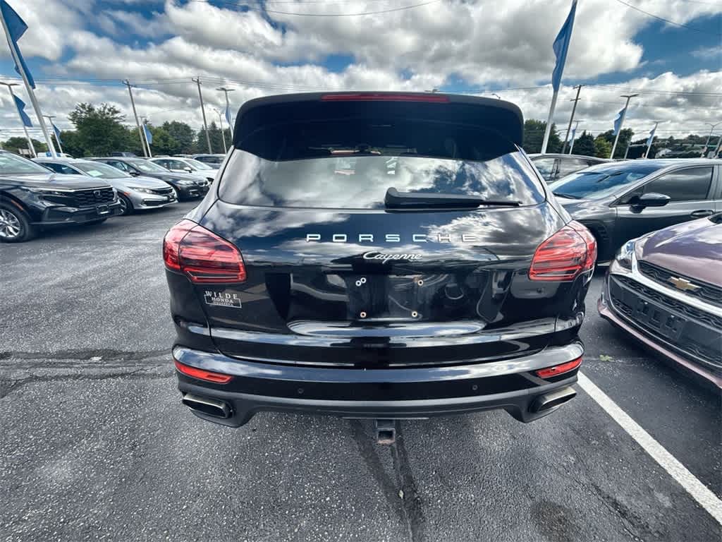 Thumbnail: 2016 Porsche Cayenne - 12