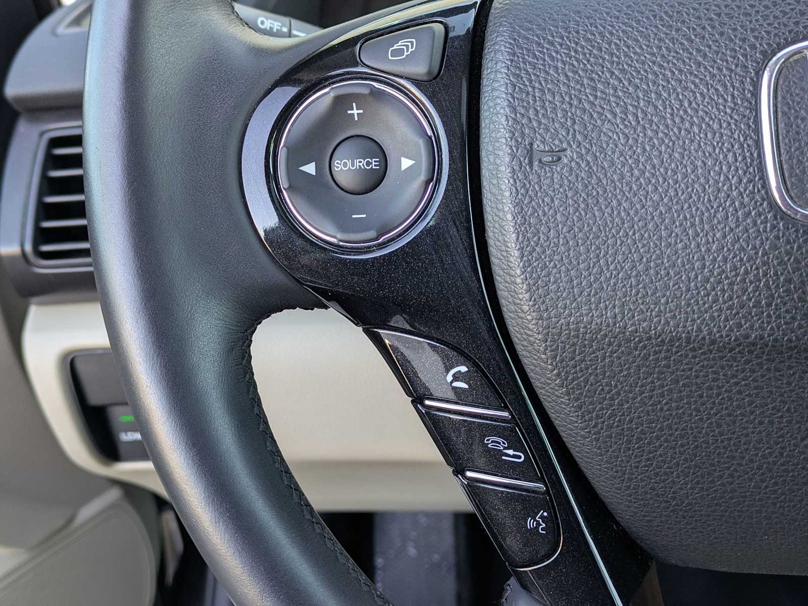 Thumbnail: 2015 Honda Accord - 24