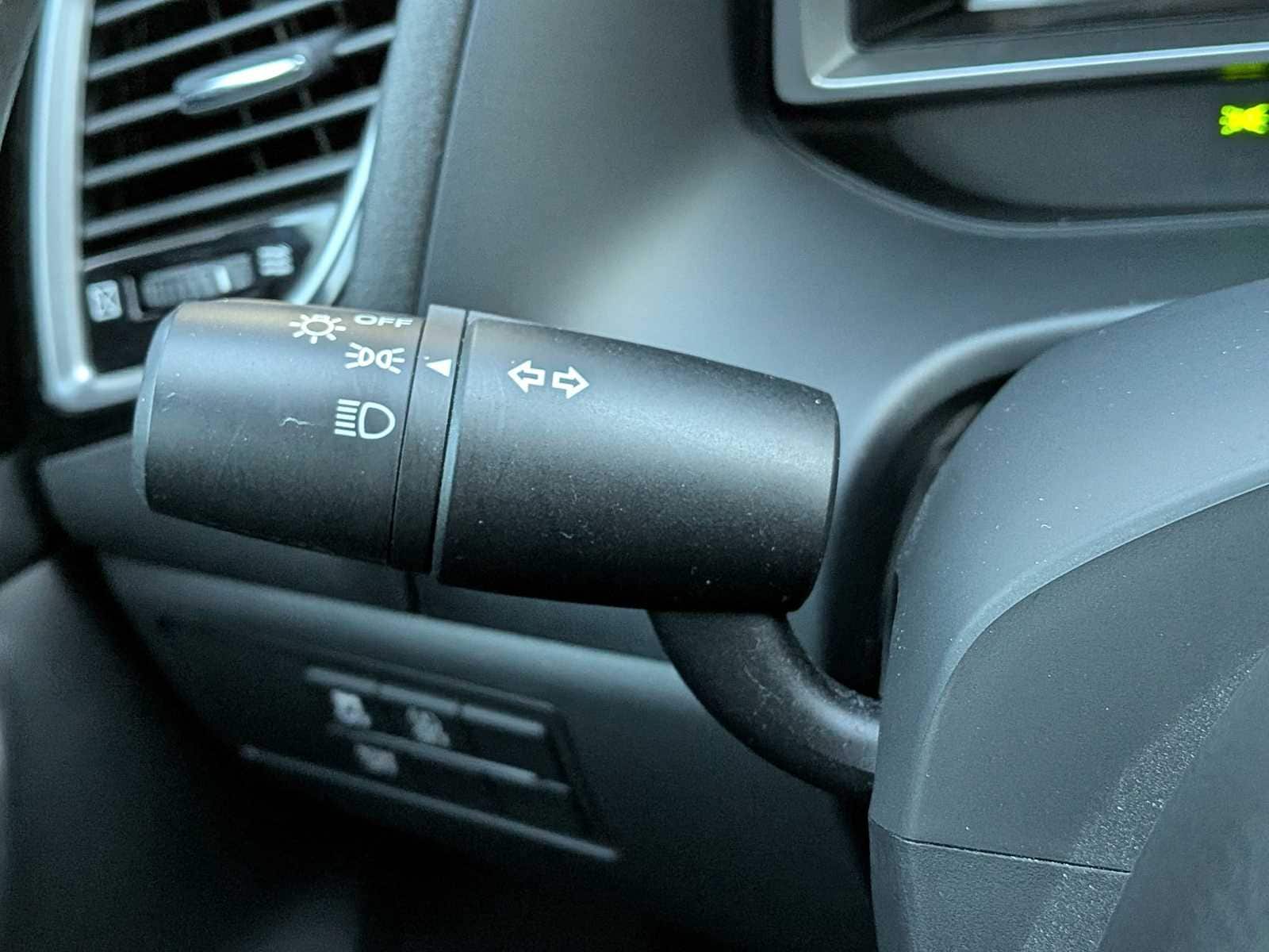 Thumbnail: 2014 Mazda Mazda3 - 23