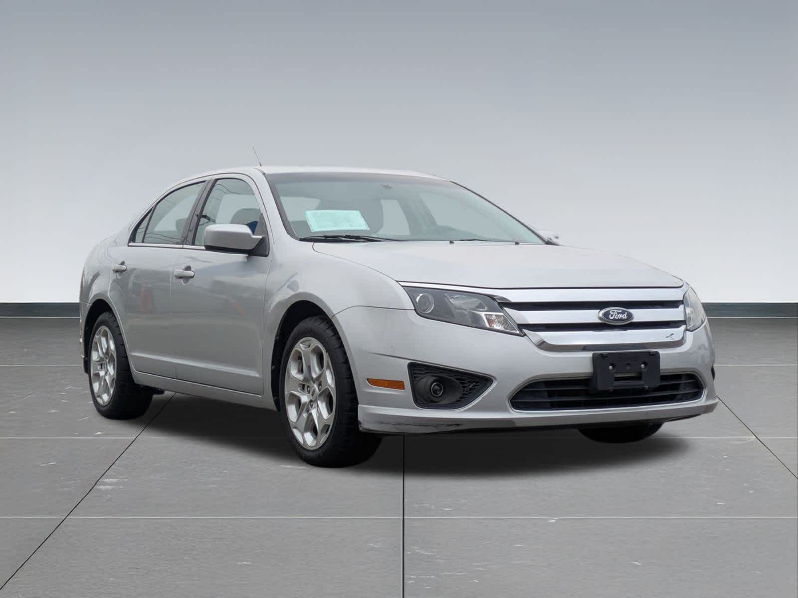 Thumbnail: 2010 Ford Fusion - 8