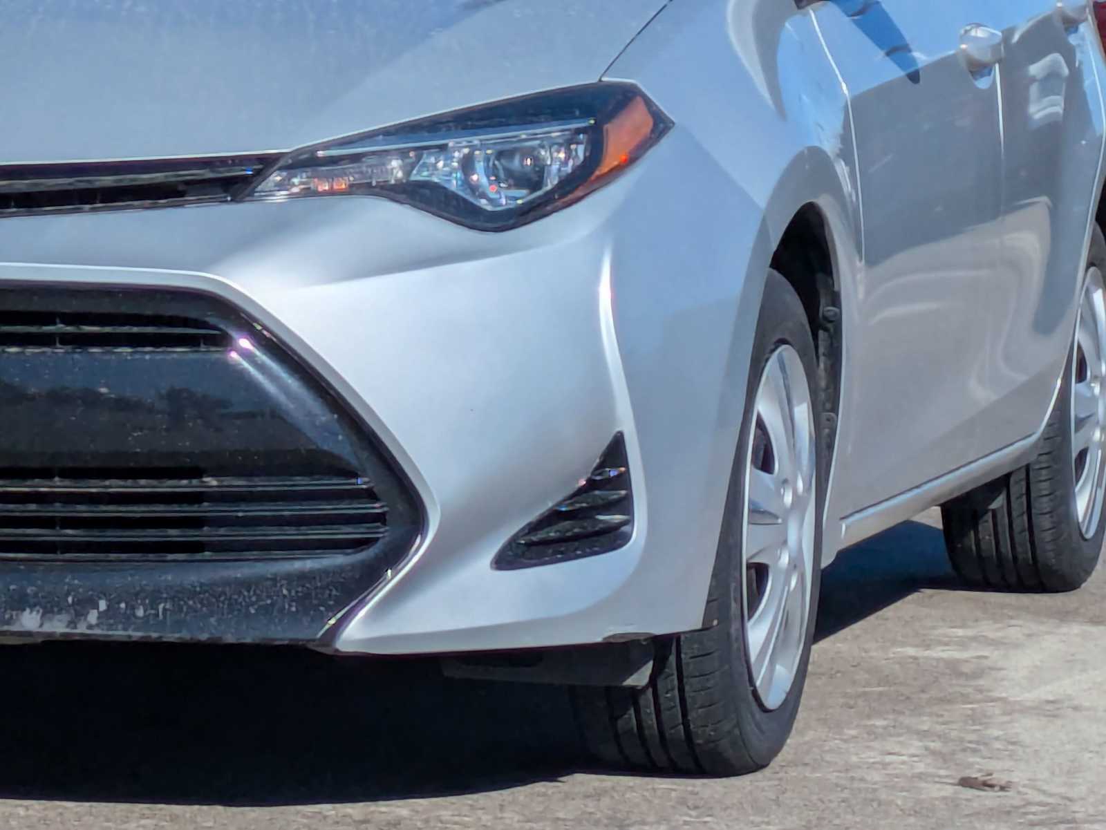 Thumbnail: 2018 Toyota Corolla - 10