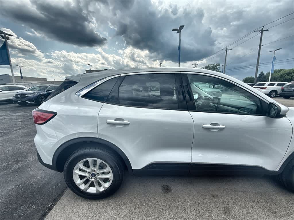 Thumbnail: 2021 Ford Escape - 7