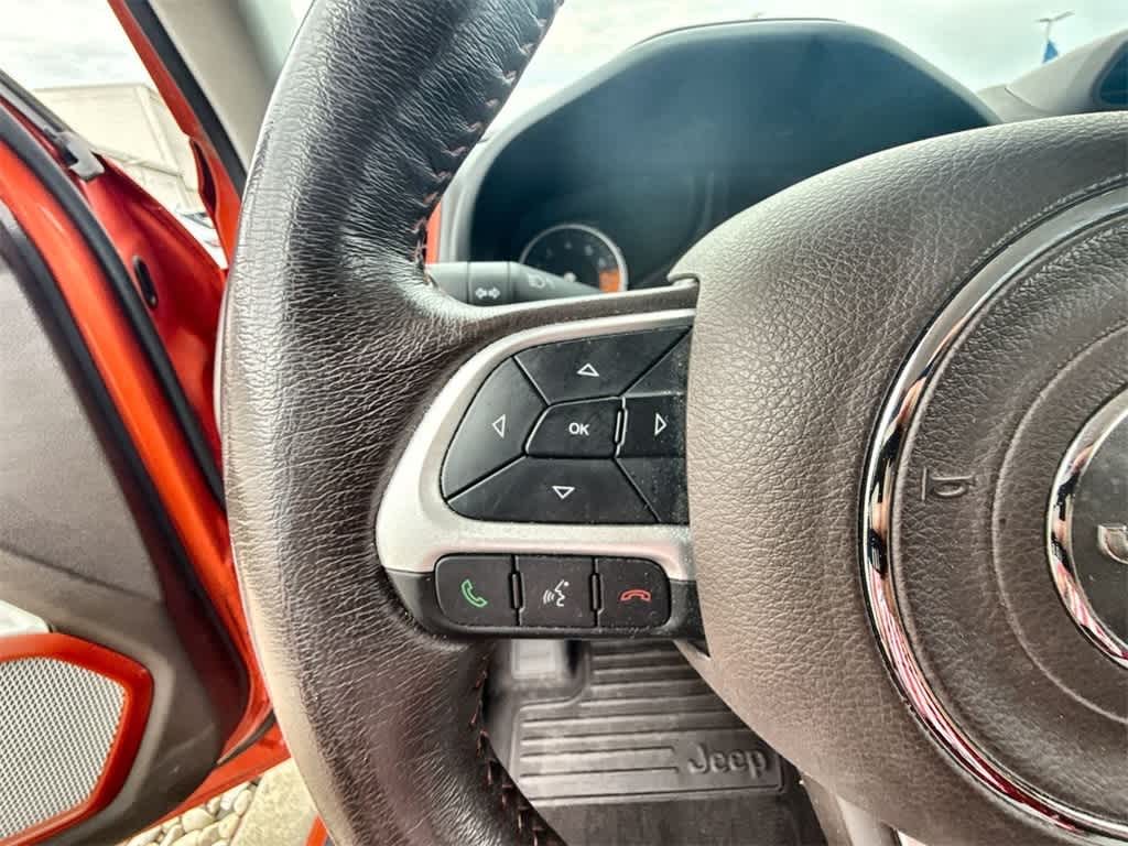 Thumbnail: 2017 Jeep Renegade - 22