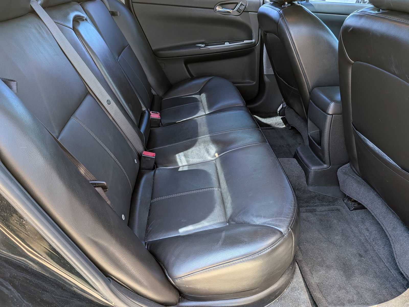 Thumbnail: 2009 Chevrolet Impala - 21
