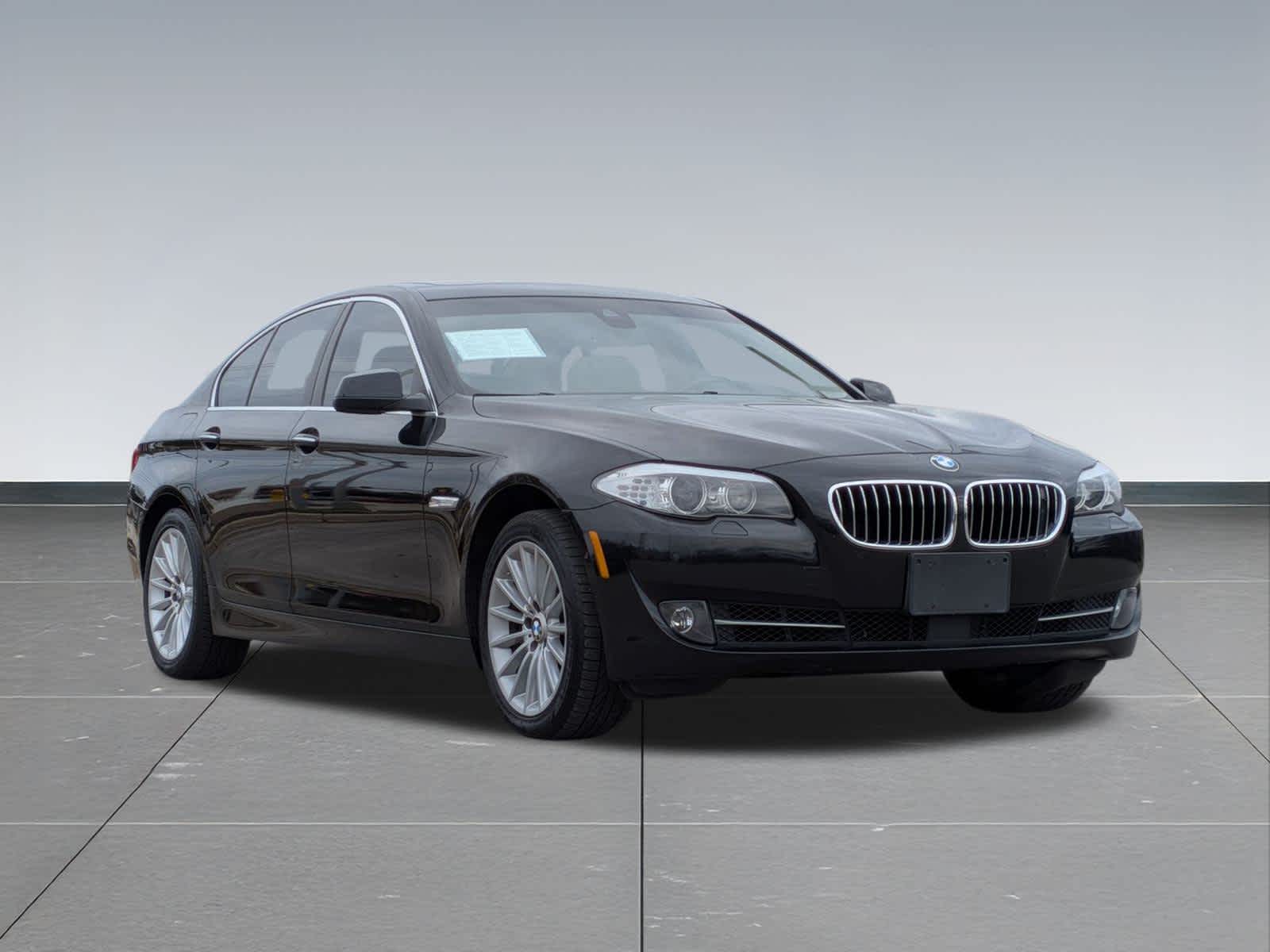 Thumbnail: 2013 BMW 5 Series - 8