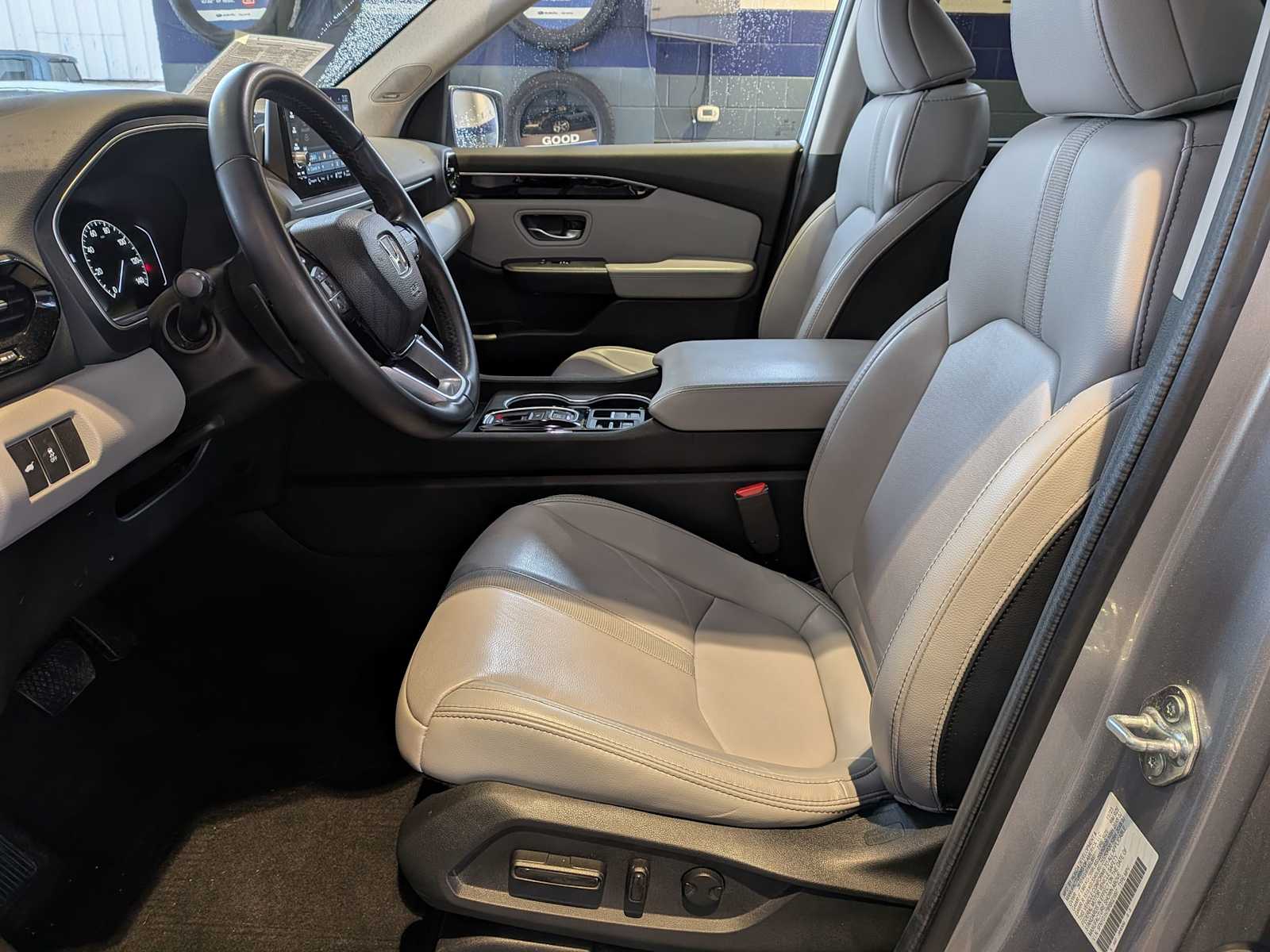 Thumbnail: 2024 Honda Pilot - 12