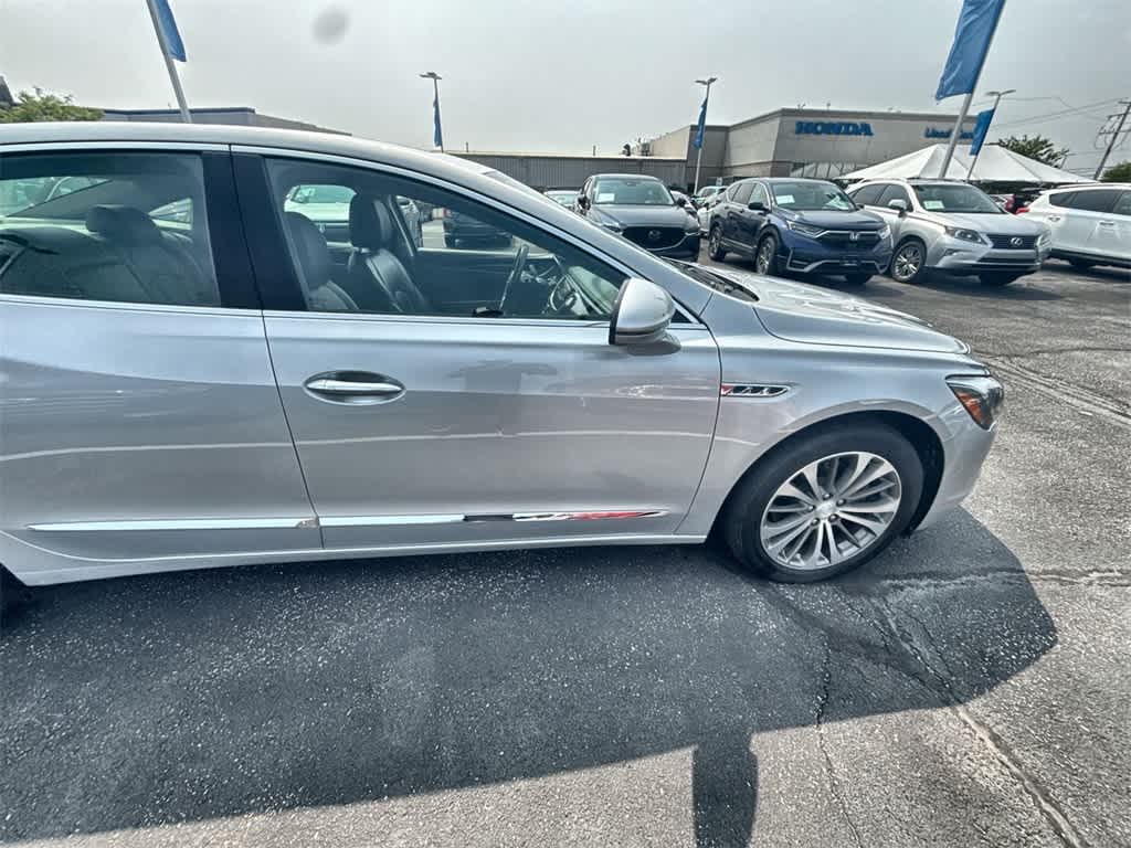 2019 Buick LaCrosse Essence 8