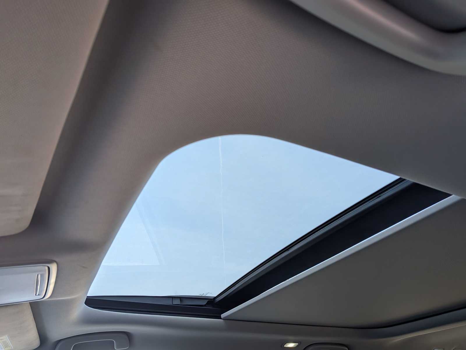 Thumbnail: 2023 Honda Pilot - 18