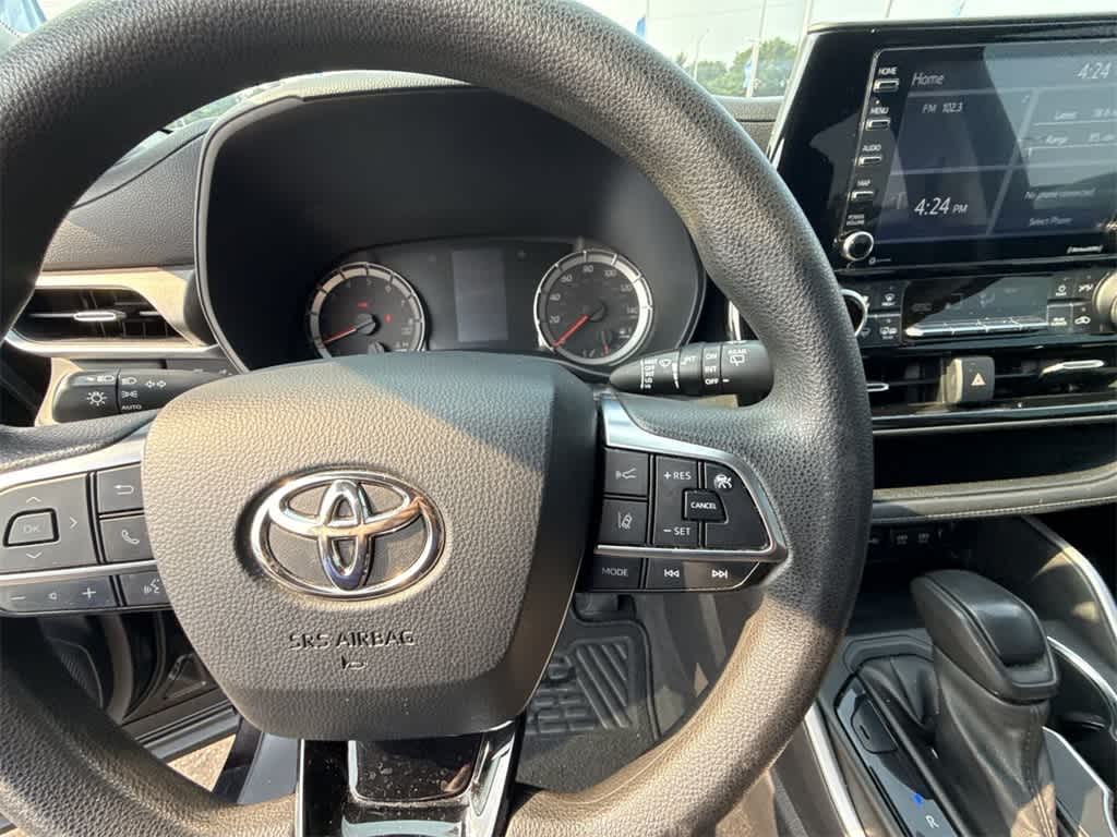Thumbnail: 2021 Toyota Highlander - 24