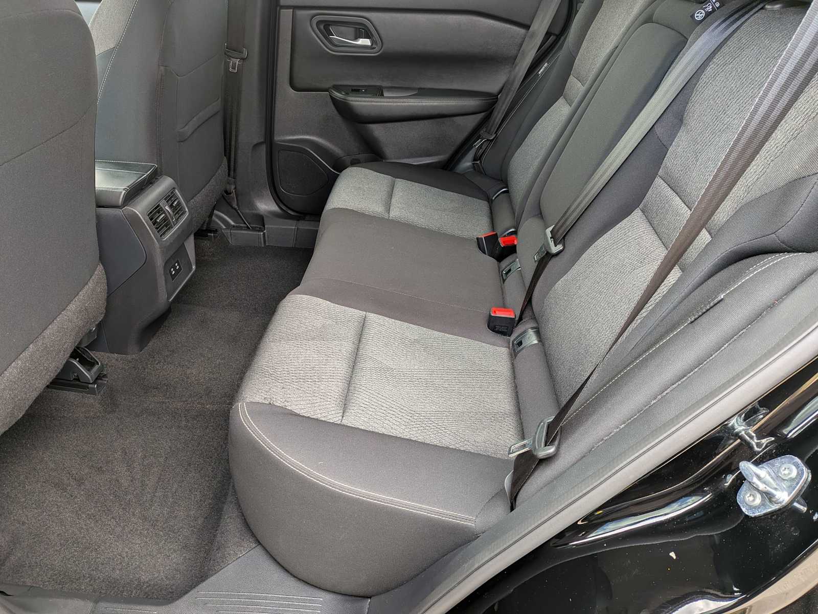 Thumbnail: 2025 Nissan Rogue - 18