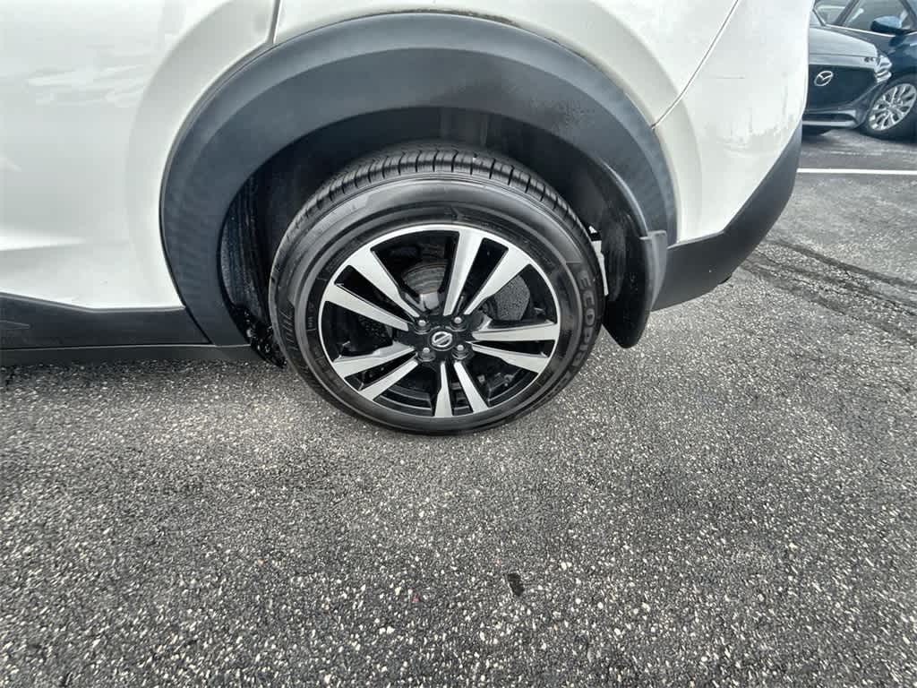 2018 Nissan Kicks SV 12