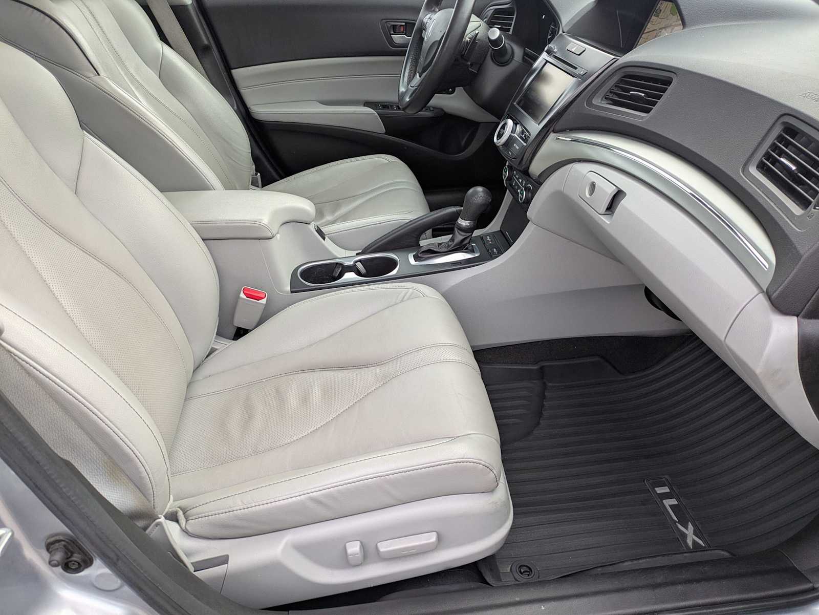 Thumbnail: 2019 Acura ILX - 22