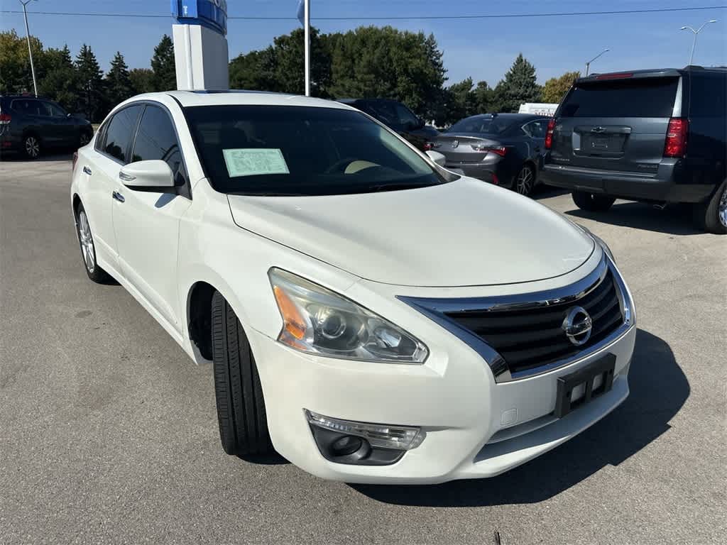 Thumbnail: 2013 Nissan Altima - 7