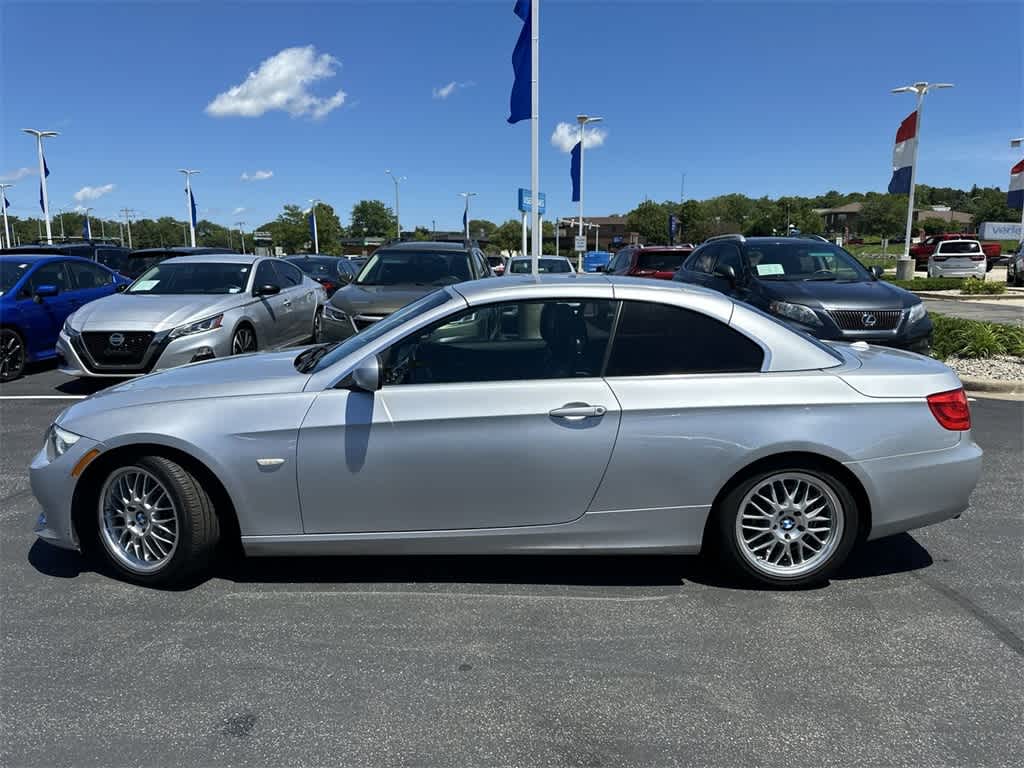 Used 2012 BMW 3 Series 328i with VIN WBADW3C56CE822427 for sale in Waukesha, WI