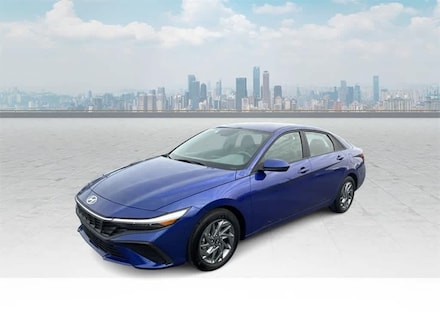 2024 Hyundai Elantra SEL Sedan